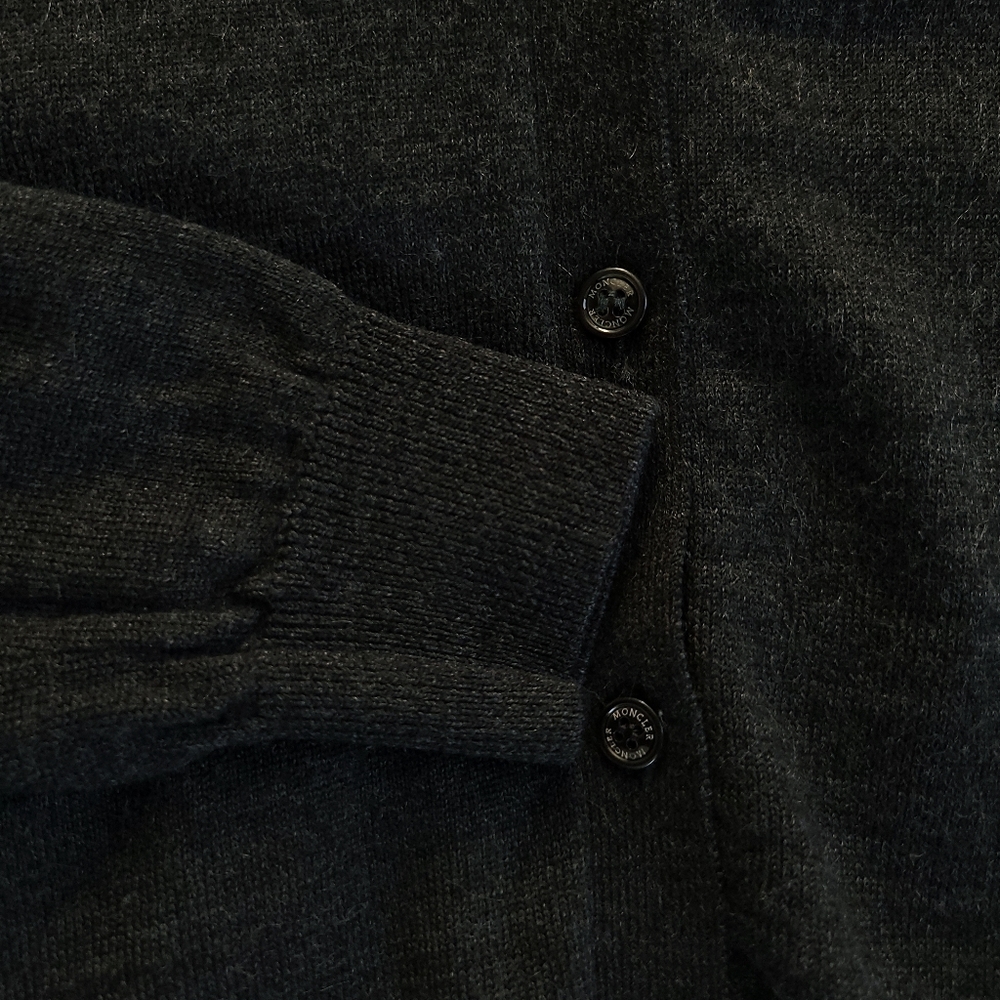 Moncler Minimilist Wool Button Cardigan Sweater Top - Picture 4 of 9